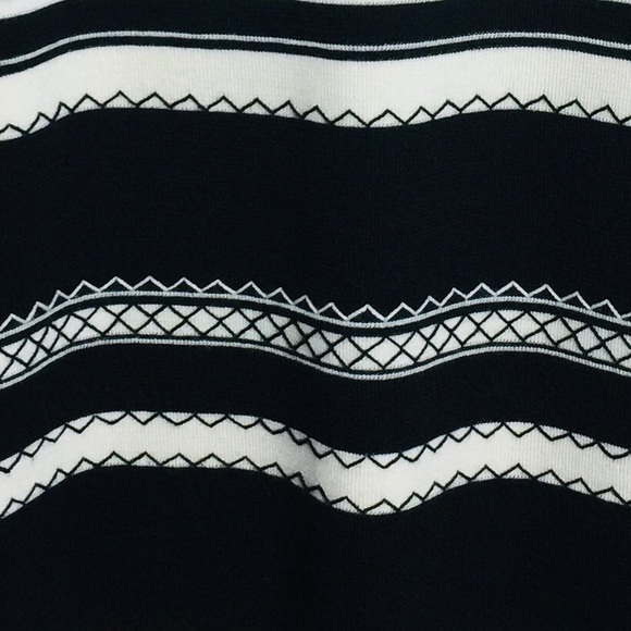 Loft black and white turtleneck sweater - Picture 3 of 5